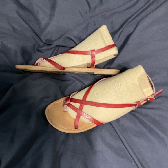 American Eagle sandals.  B66 - Picture 2 of 5